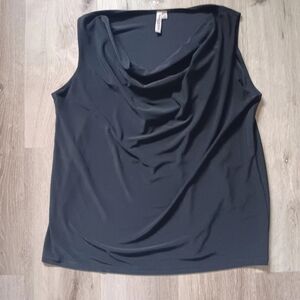 Susan Lawrence 2X Elegant Lightweight Black Sleeveless Top